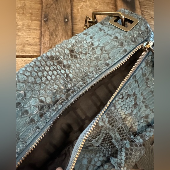 Roger Vivier Metro Handbag in Blue Python - Picture 10 of 12